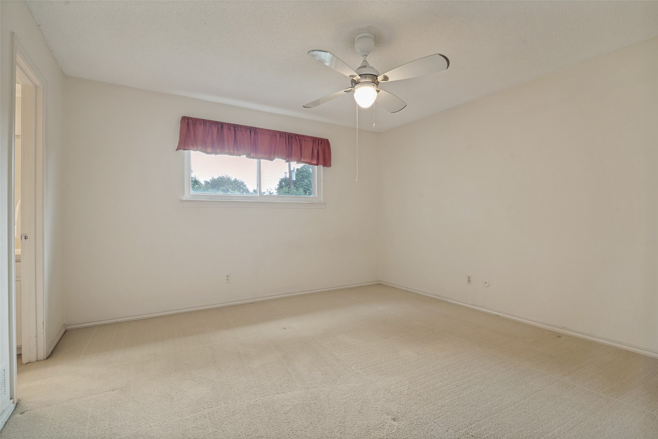 6741 Regalbluff Drive Dallas TX 75248