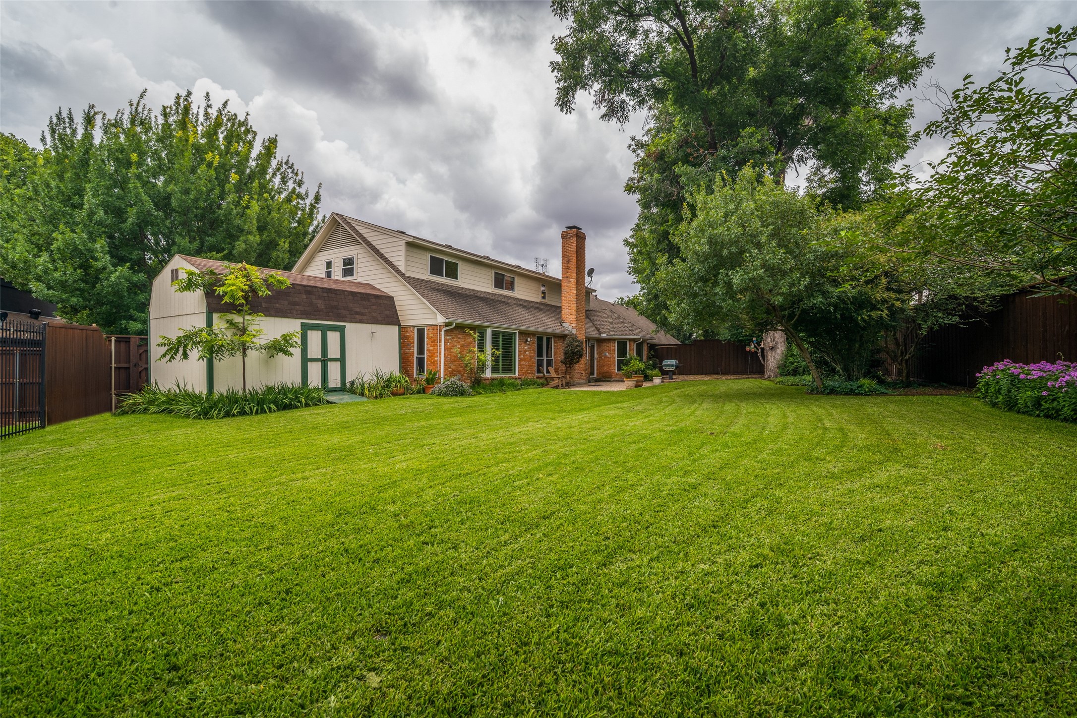6741 Regalbluff Drive Dallas TX 75248
