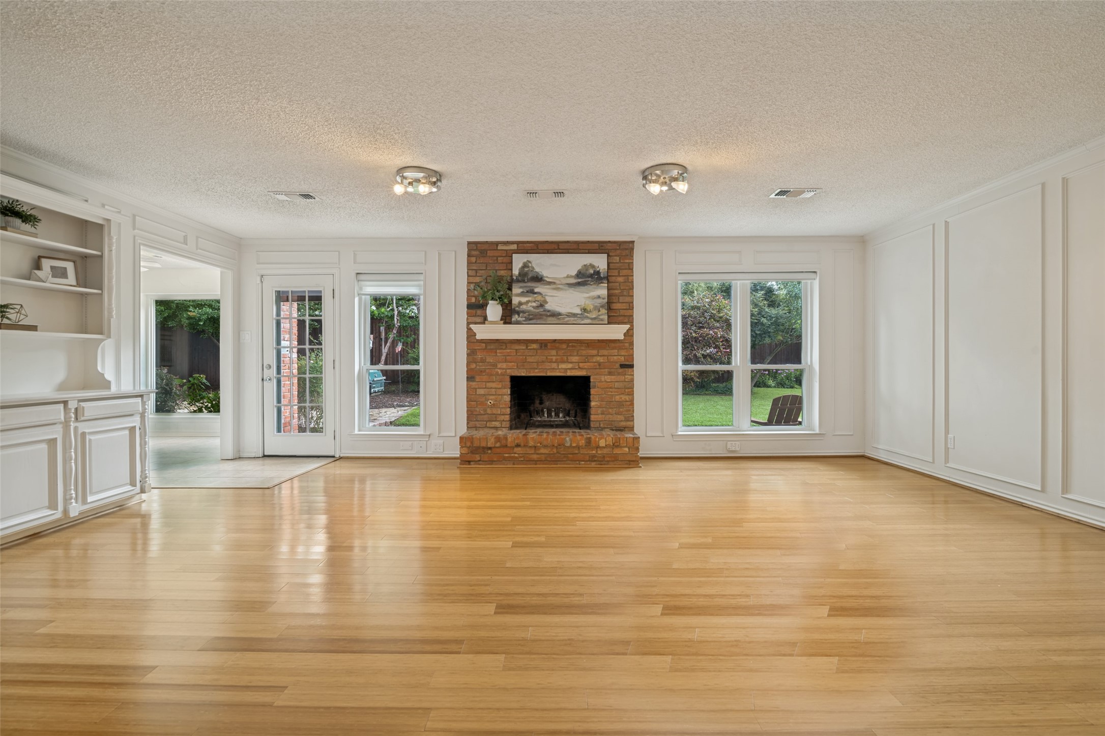 6741 Regalbluff Drive Dallas TX 75248