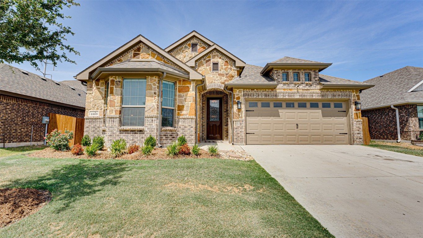 1805 Riviera Drive Waxahachie TX 75165