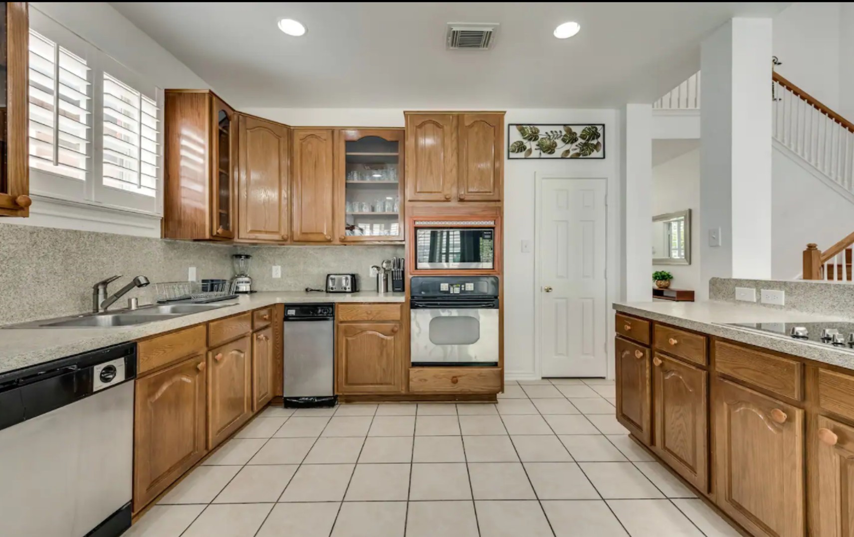 2206 N Carroll Avenue Dallas TX 75204