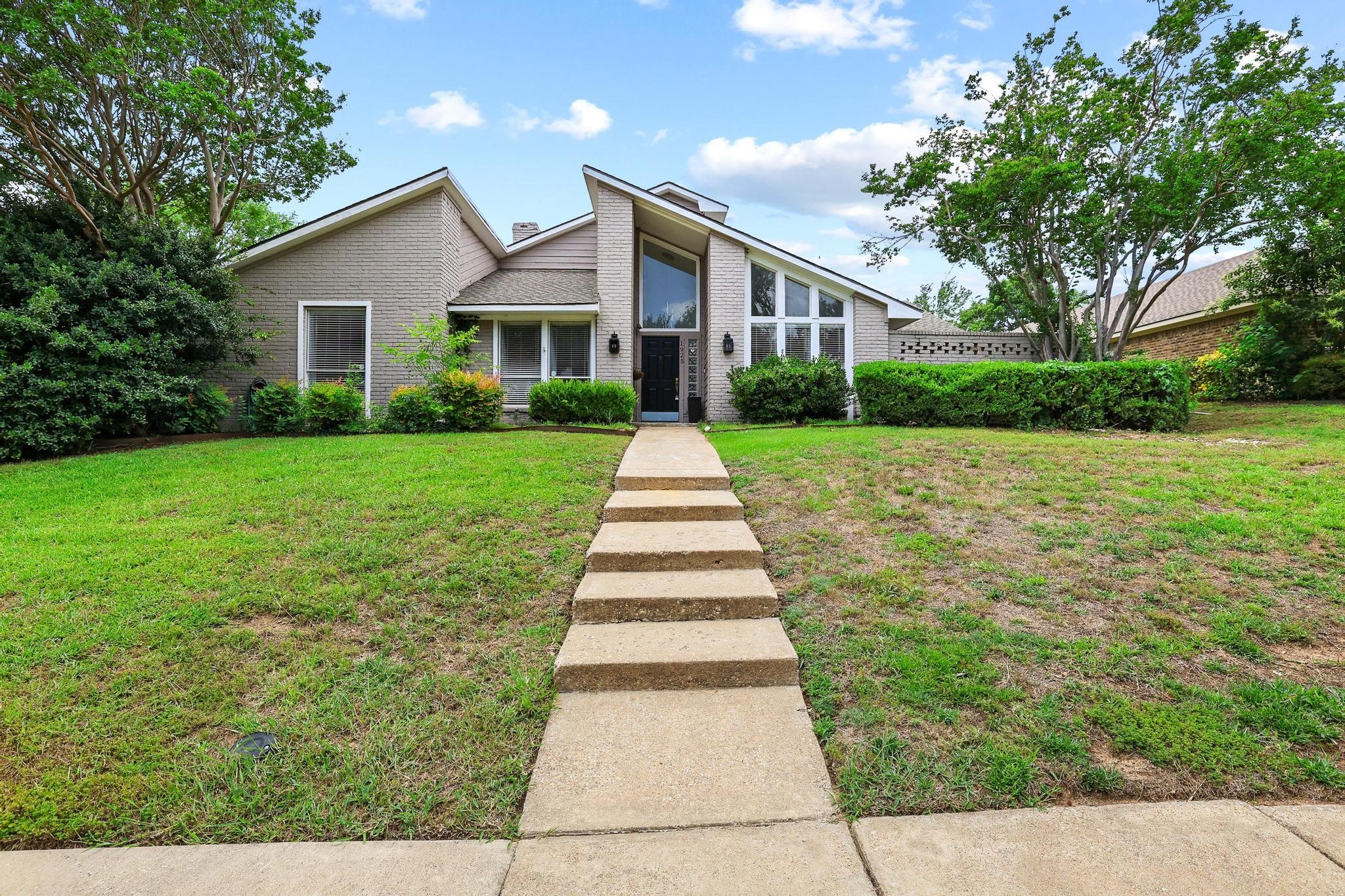 1925 Country Club Drive Plano TX 75074
