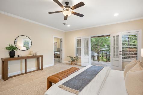 1119 N Winnetka Avenue Dallas TX 75208