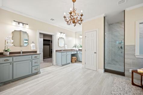1119 N Winnetka Avenue Dallas TX 75208