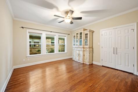1119 N Winnetka Avenue Dallas TX 75208