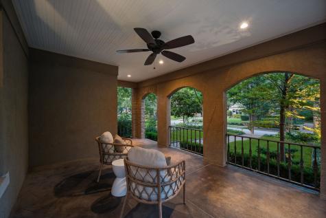 1119 N Winnetka Avenue Dallas TX 75208