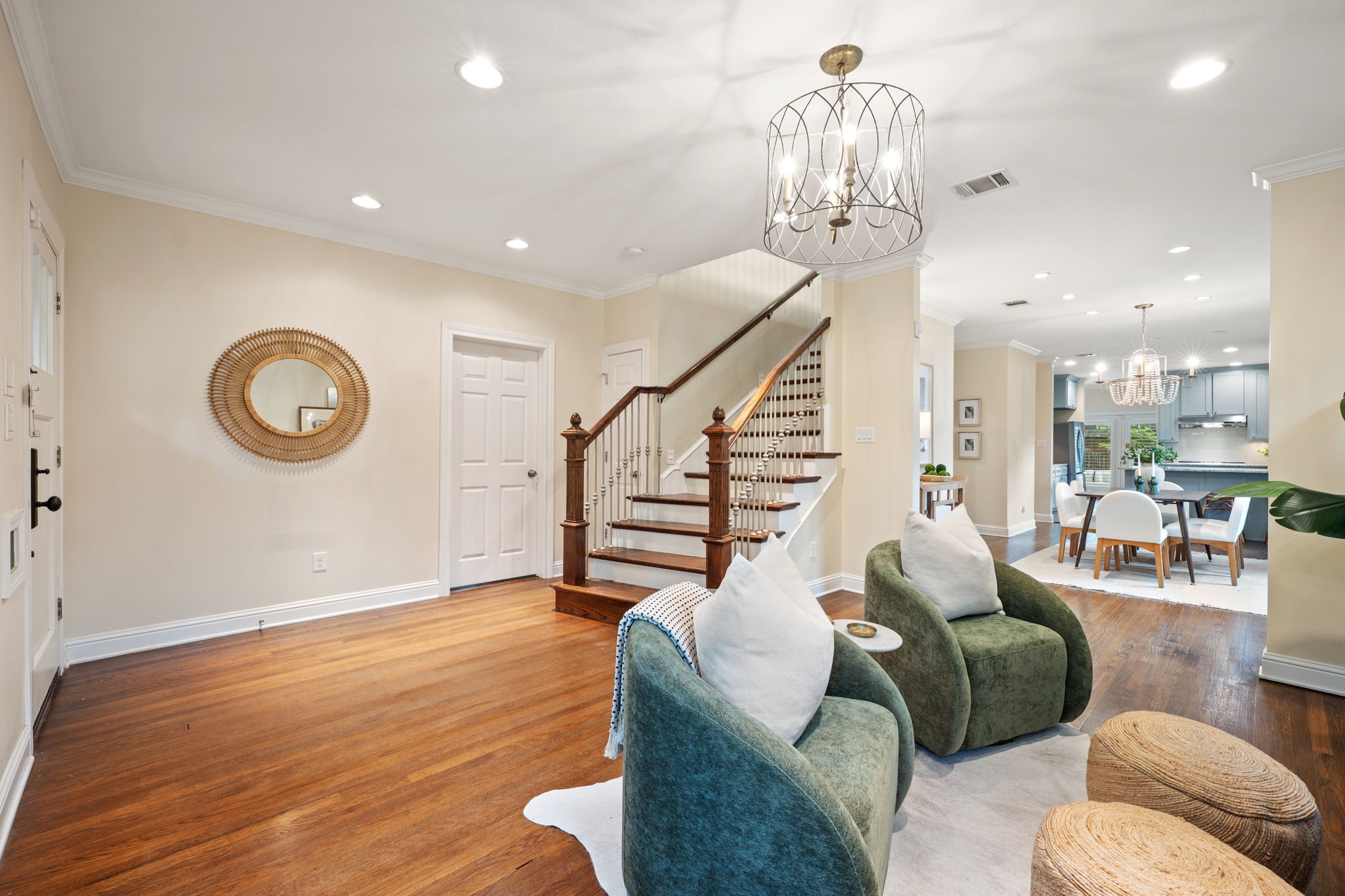 1119 N Winnetka Avenue Dallas TX 75208