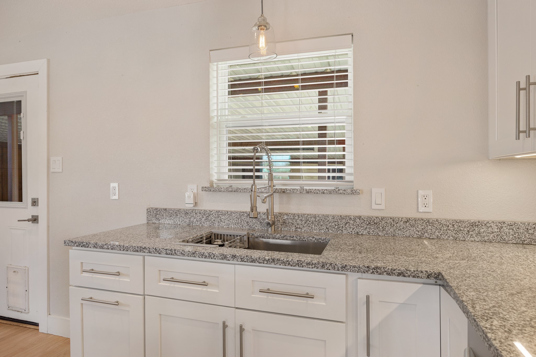 9966 Chireno Street Dallas TX 75220