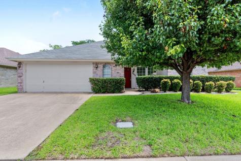 4012 Chapel Park Drive North Richland Hills TX 76180