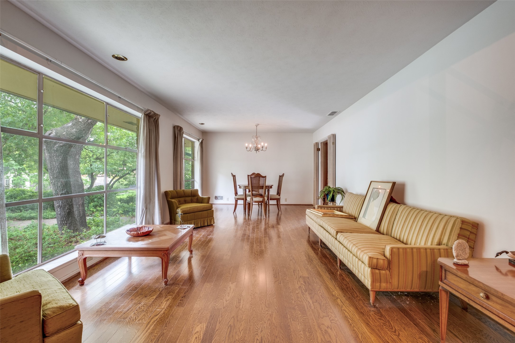 1723 Timbergrove Circle Dallas TX 75208