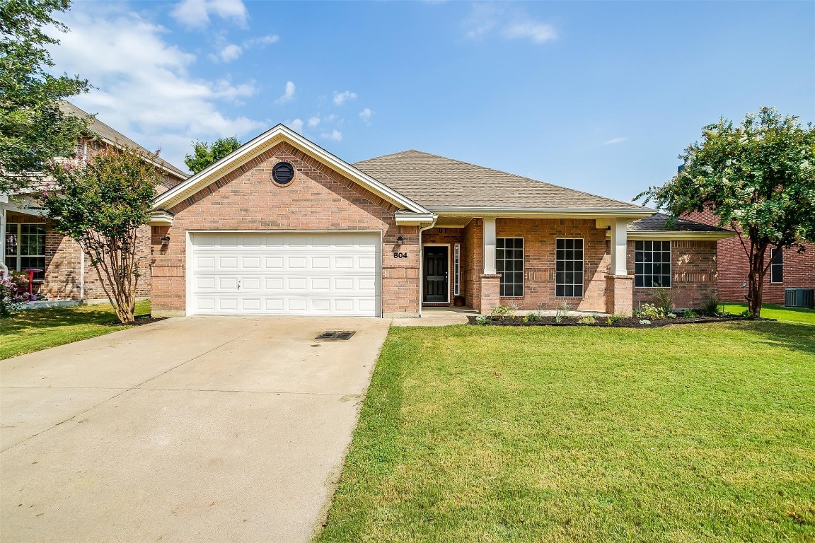 804 Dogwood Drive Burleson TX 76028