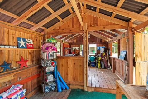 14802 N 3rd Street Scurry TX 75158