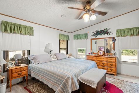 14802 N 3rd Street Scurry TX 75158