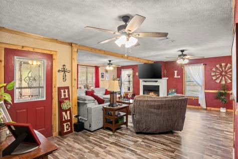 14802 N 3rd Street Scurry TX 75158