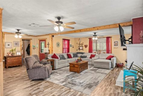 14802 N 3rd Street Scurry TX 75158