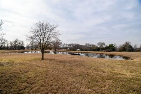 364 Parker Road Van Alstyne TX 75495