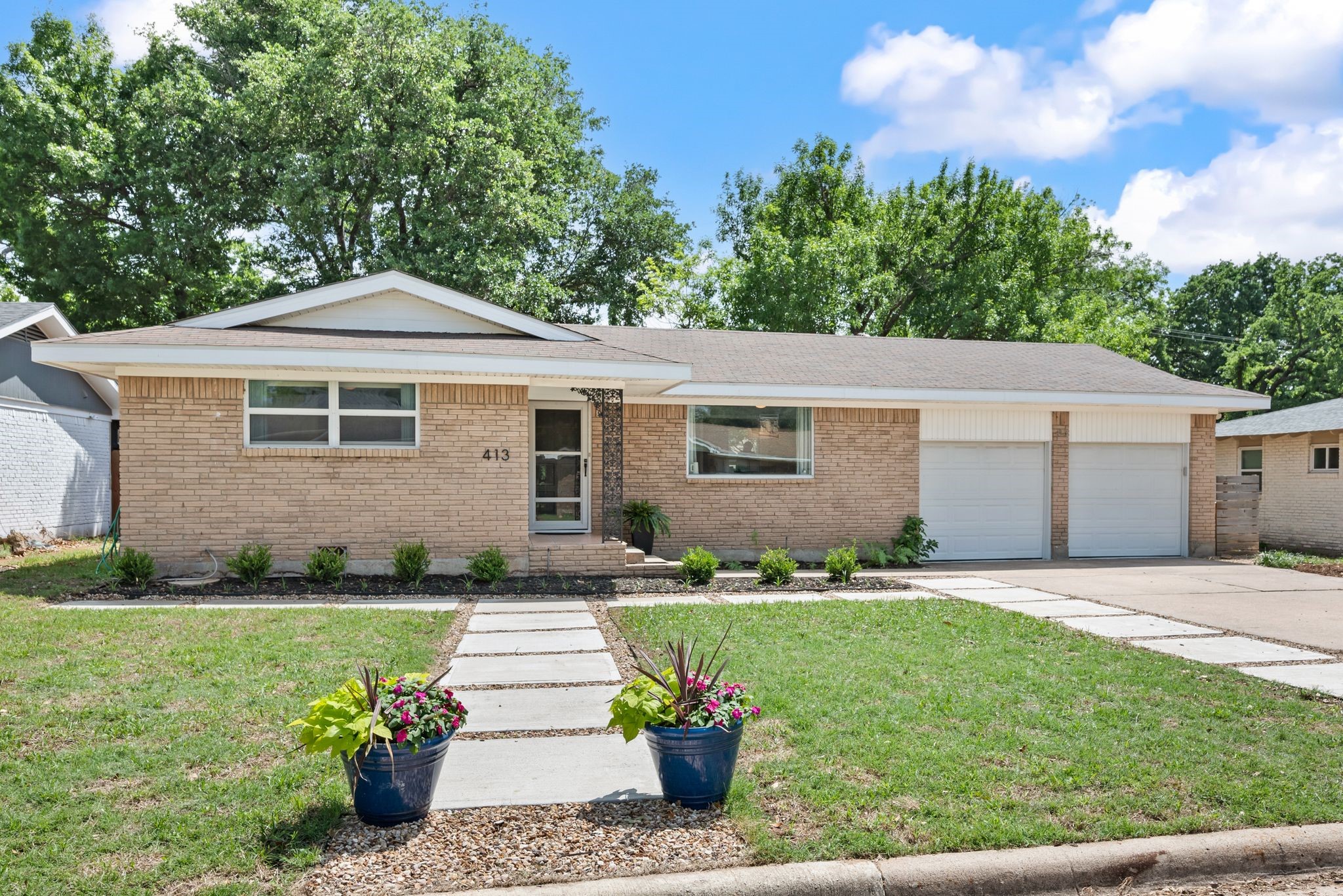 413 Patricia Road Hurst TX 76053