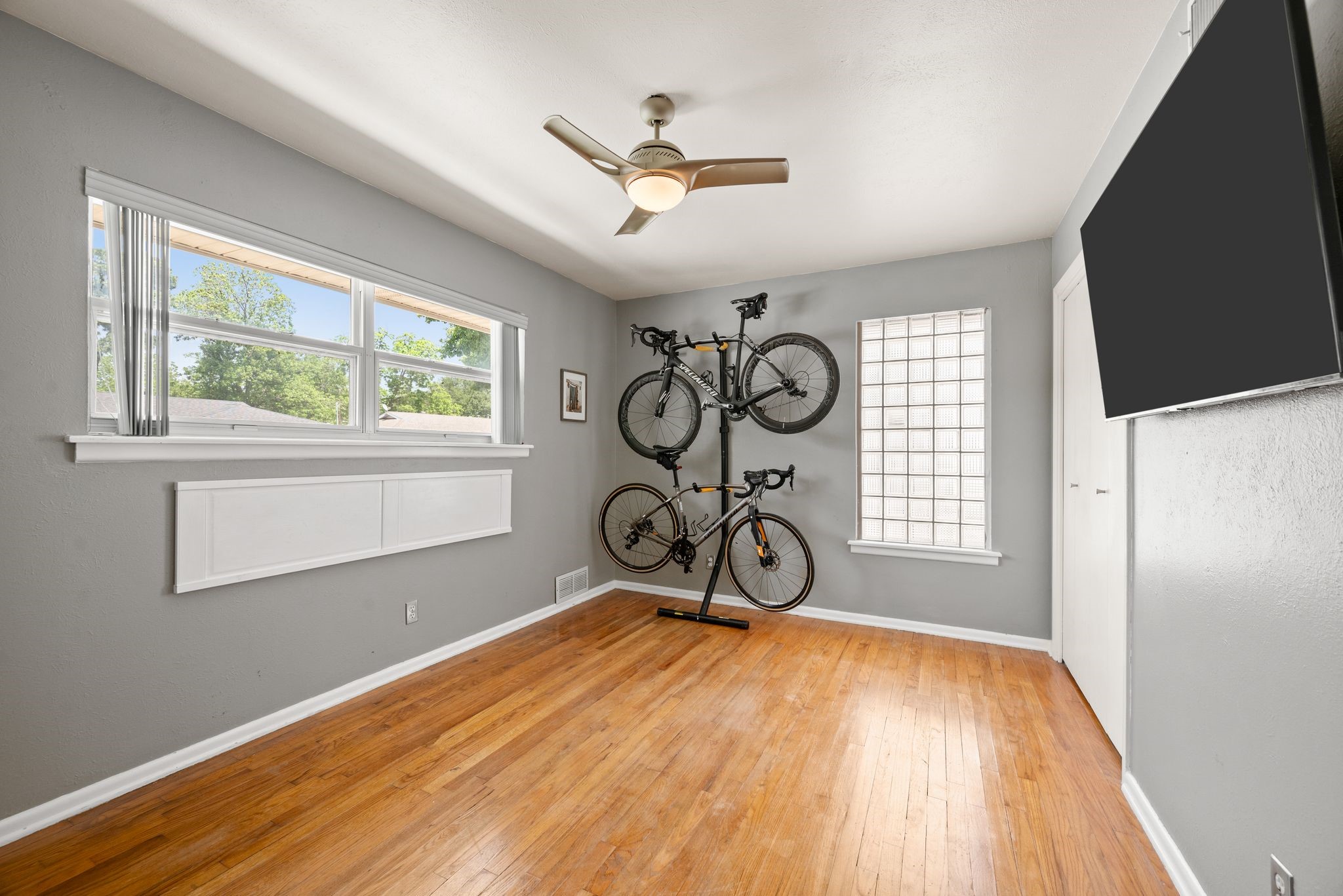 413 Patricia Road Hurst TX 76053