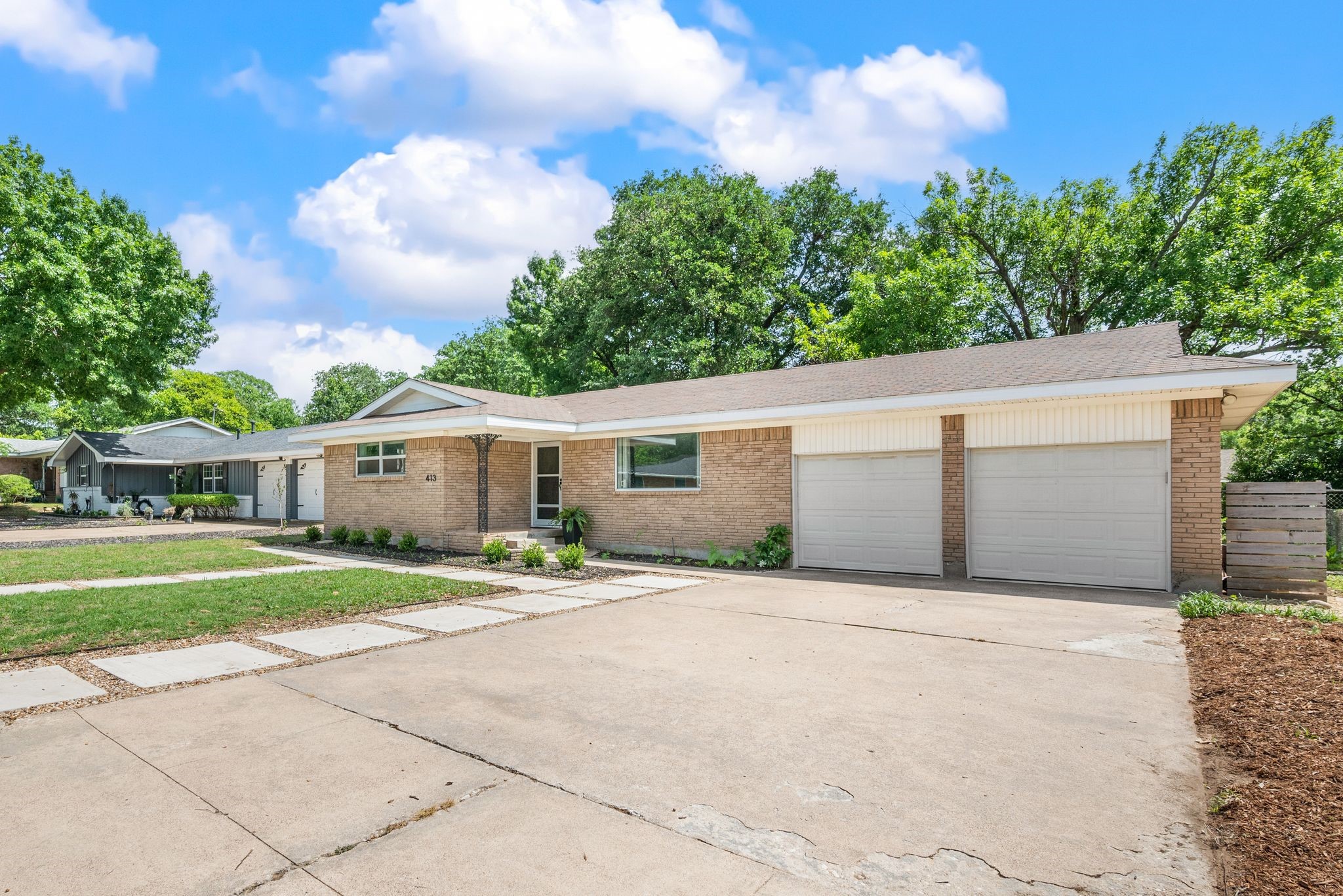 413 Patricia Road Hurst TX 76053