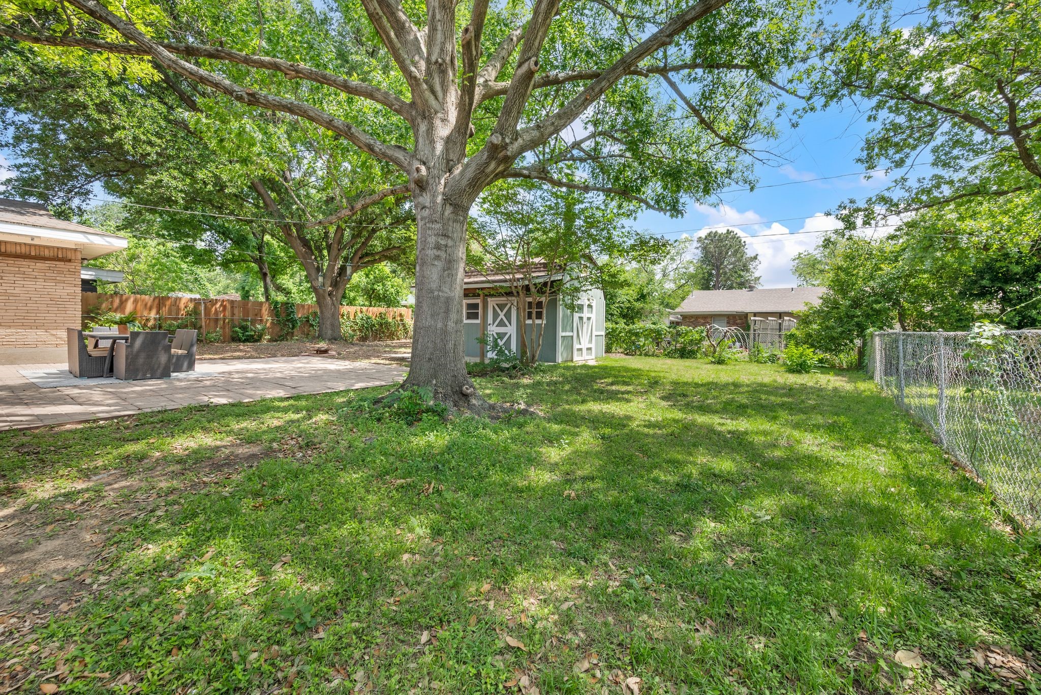 413 Patricia Road Hurst TX 76053