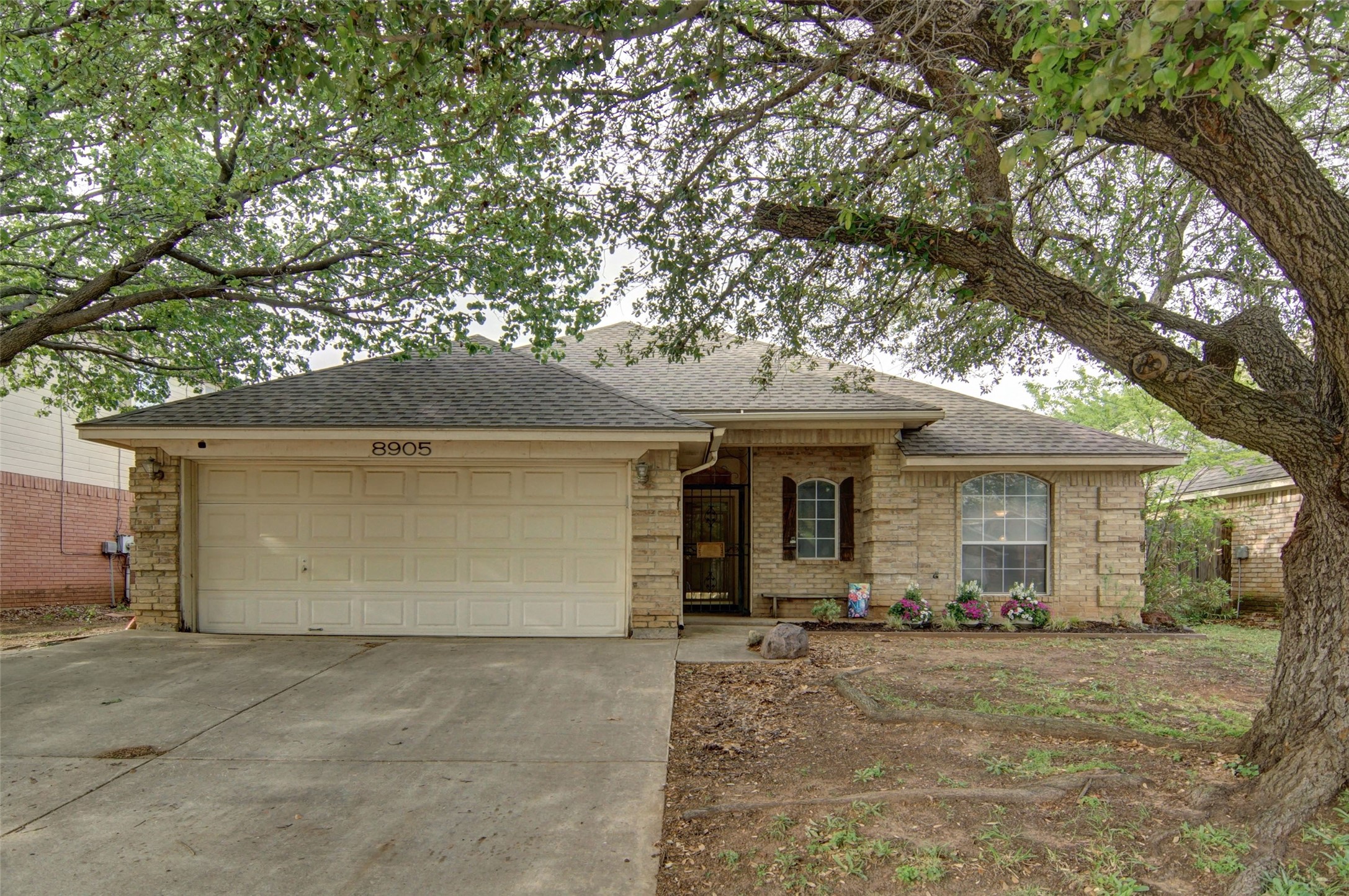 8905 San Joaquin Trail Fort Worth TX 76118