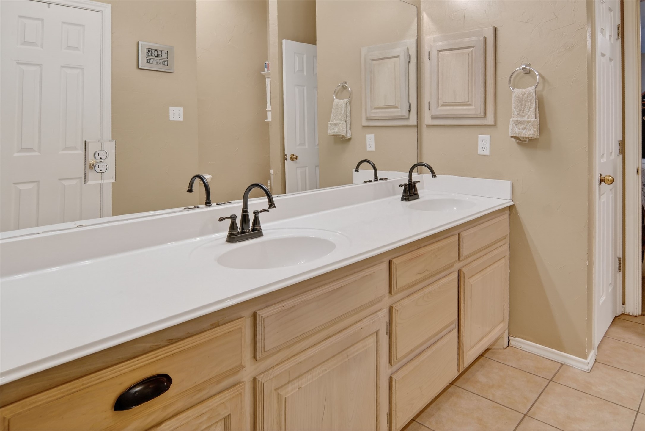8905 San Joaquin Trail Fort Worth TX 76118
