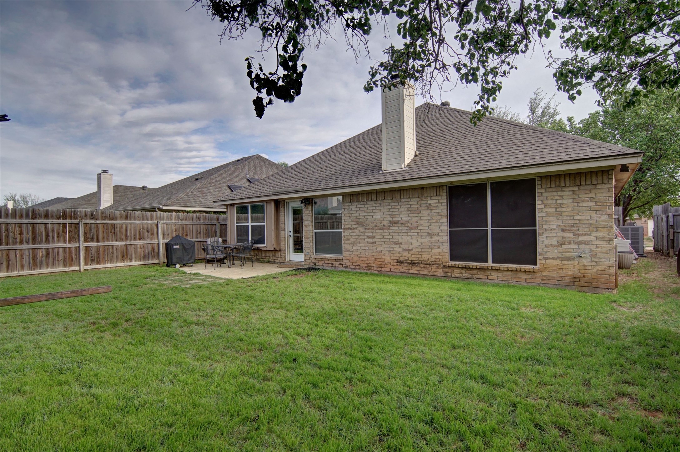 8905 San Joaquin Trail Fort Worth TX 76118