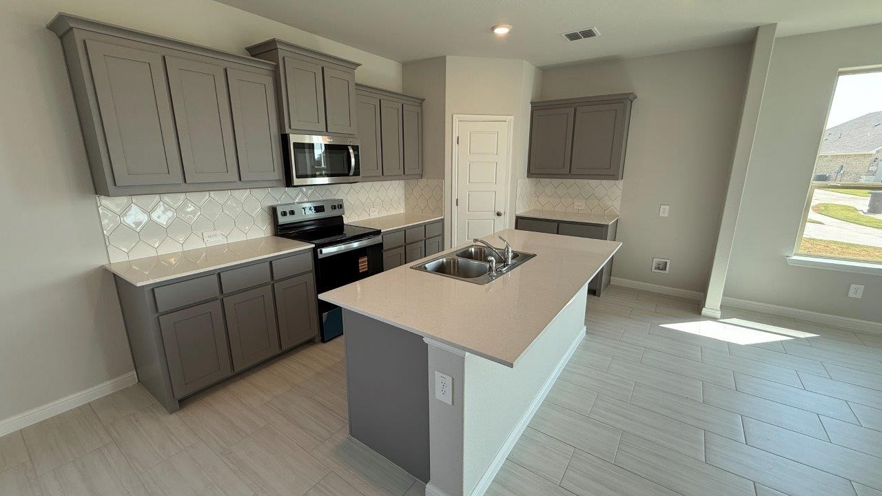 312 Gallant Man Court Granbury TX 76049