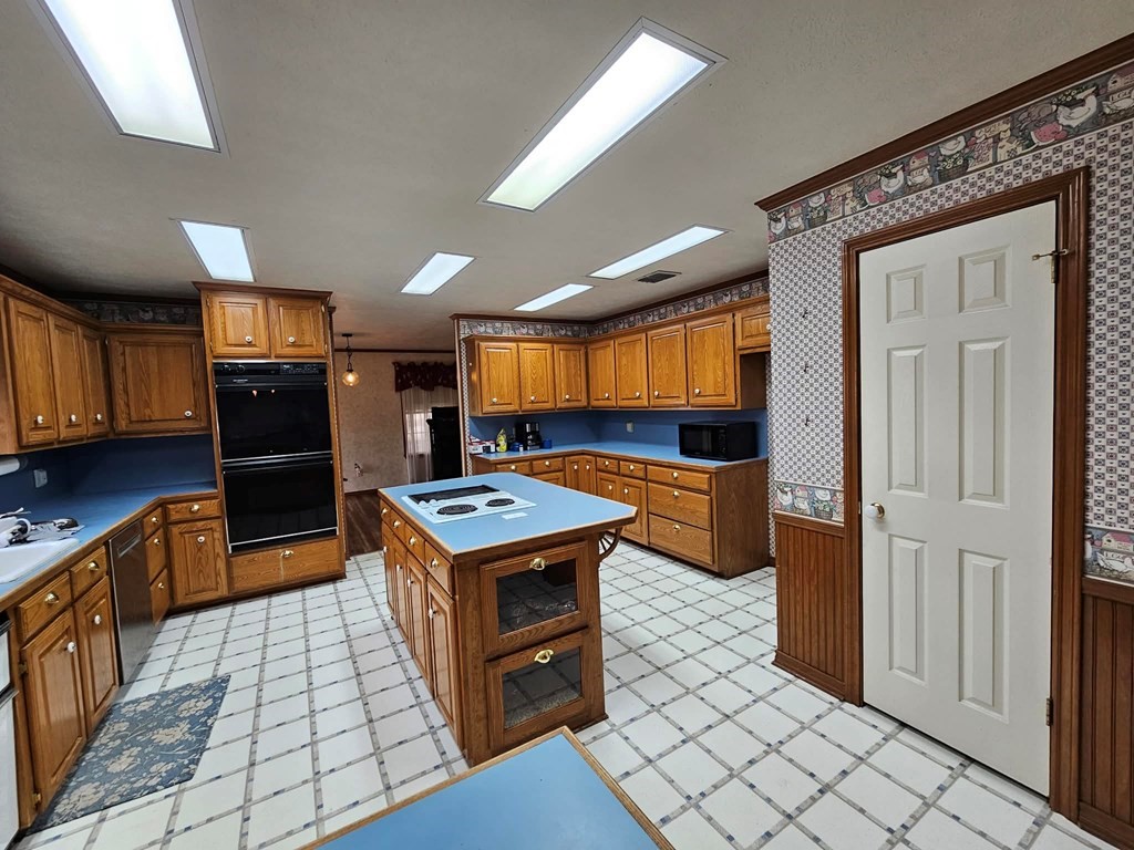 1710 An County Road 463 Montalba TX 75853