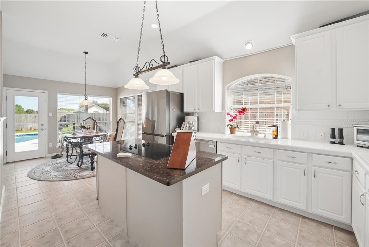 2219 Merritt Way Arlington TX 76018