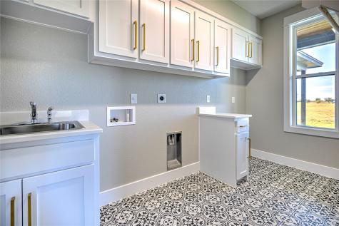 8186 S Lone Star Parkway Moody TX 76557