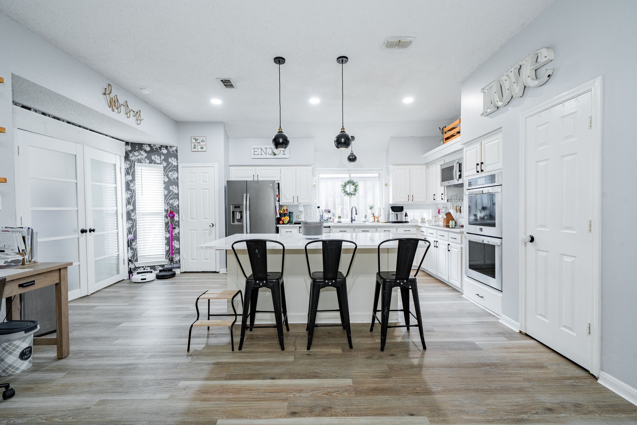 2102 Greenview Drive Carrollton TX 75010