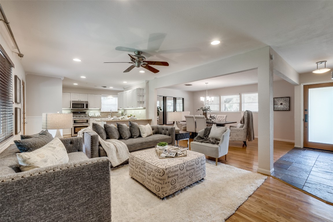 3510 Woodleigh Drive Dallas TX 75229