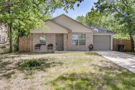 806 Chase Avenue Cleburne TX 76031