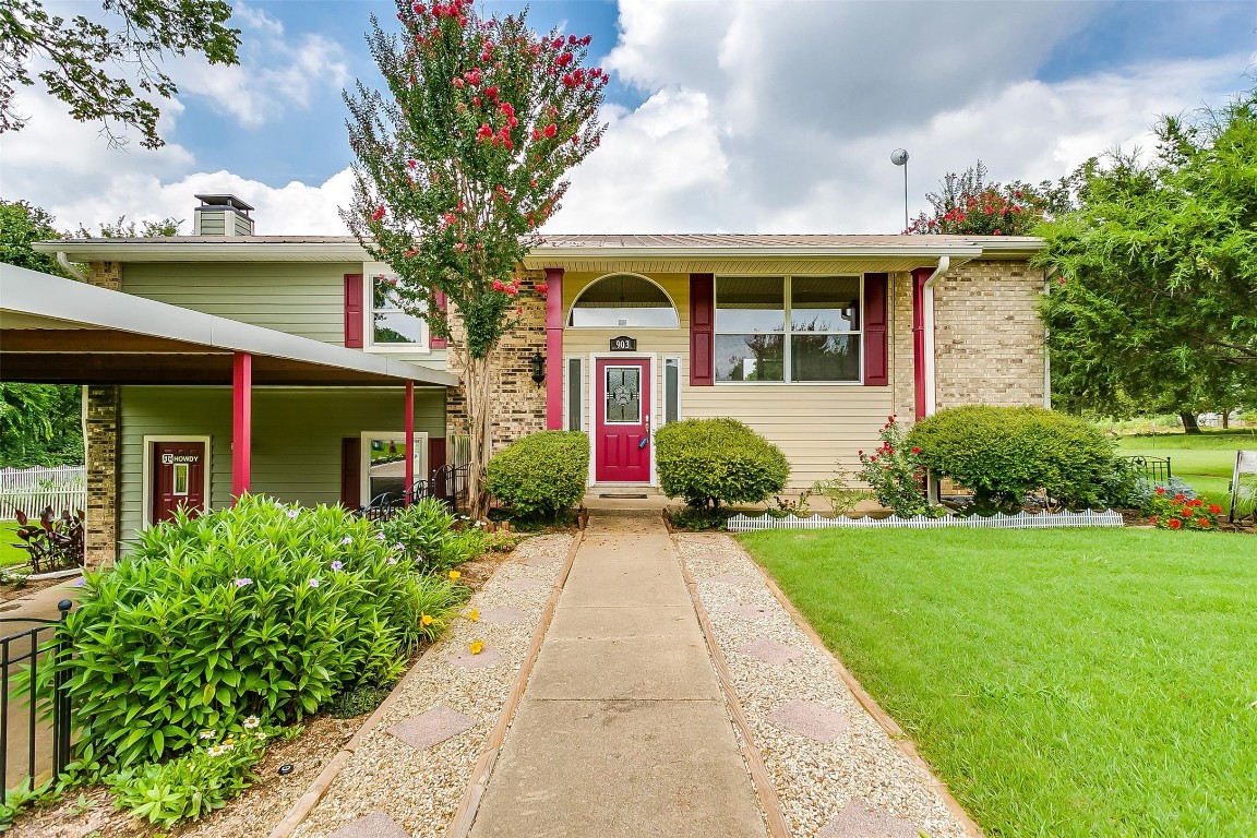 903 Lakeview Drive Joshua TX 76058
