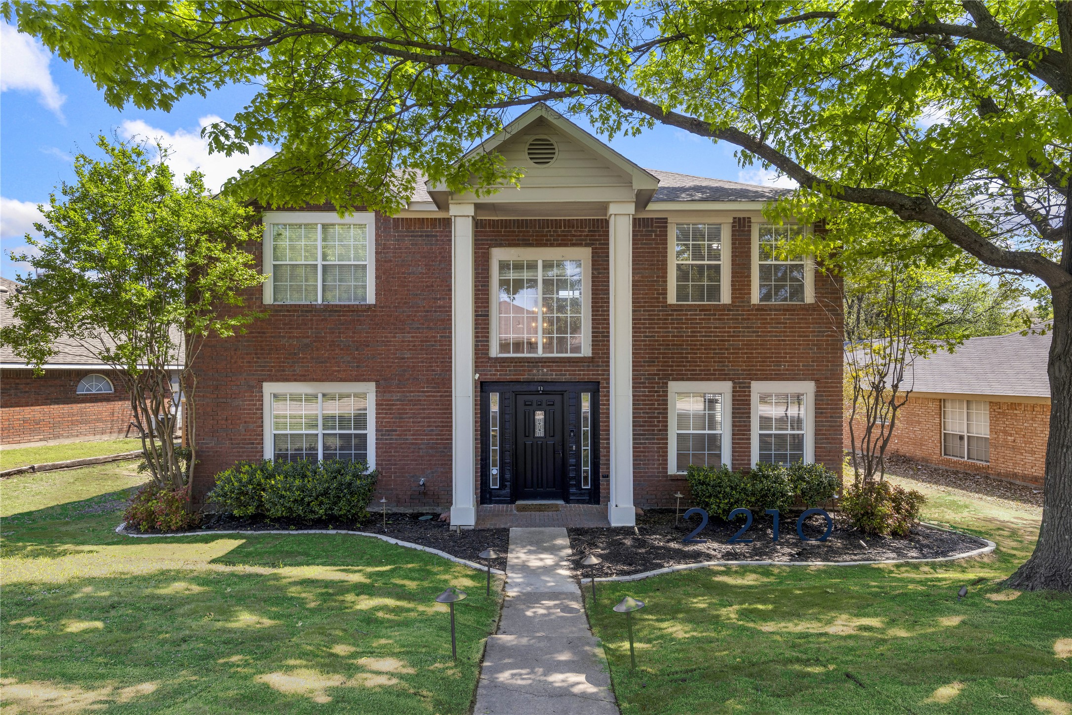 2210 Sword Drive Garland TX 75044