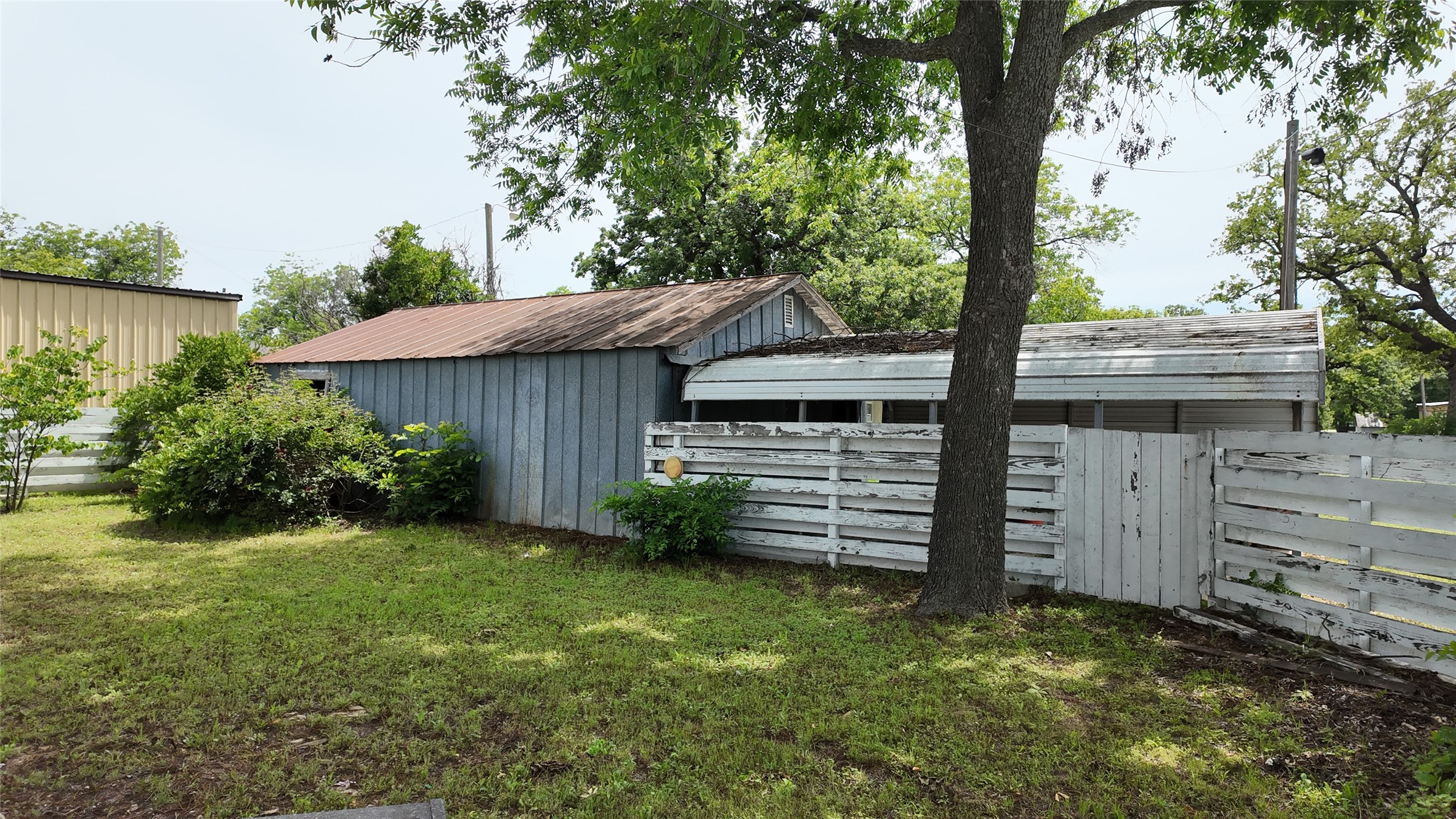 210 E Roberts Street Gorman TX 76454