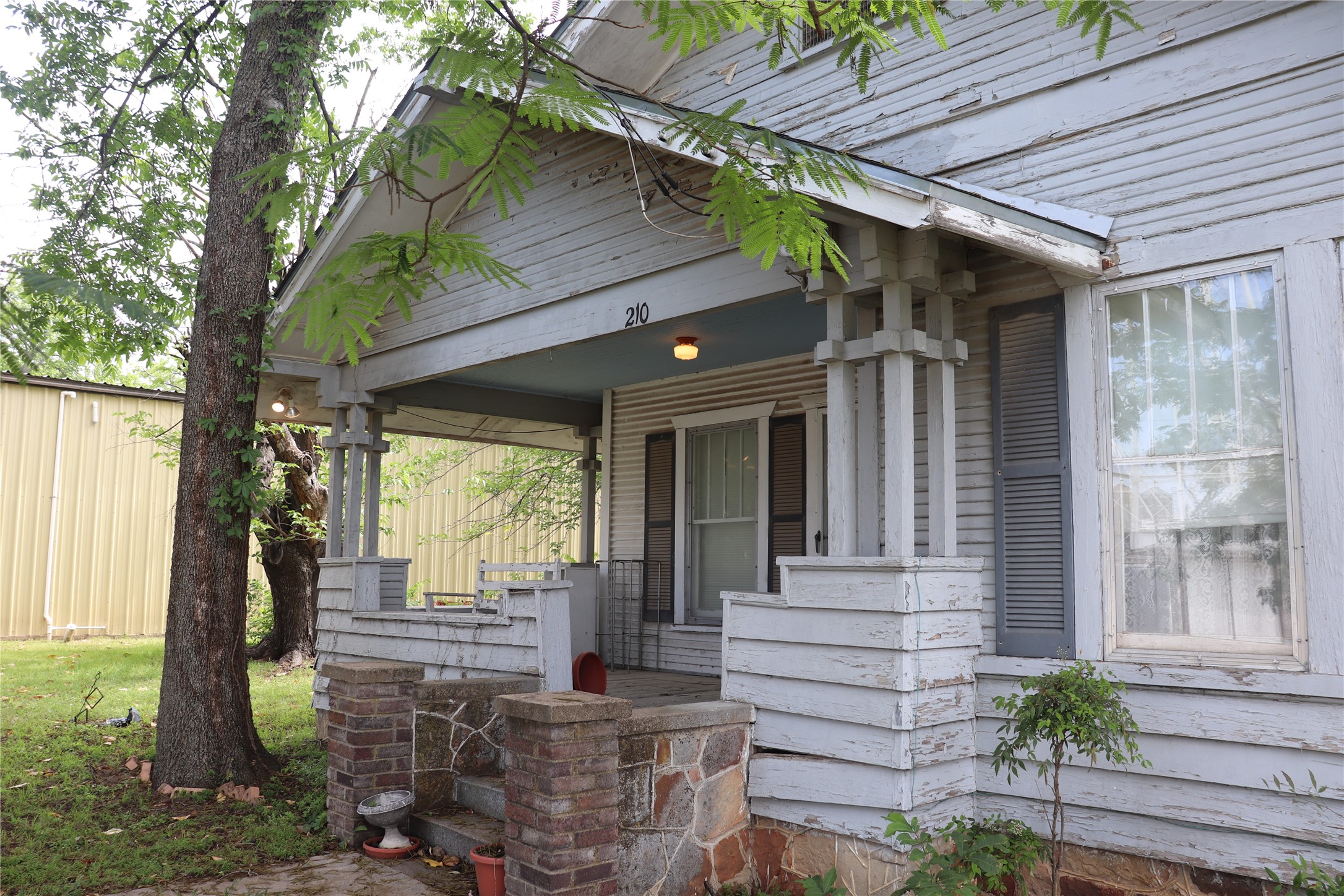 210 E Roberts Street Gorman TX 76454