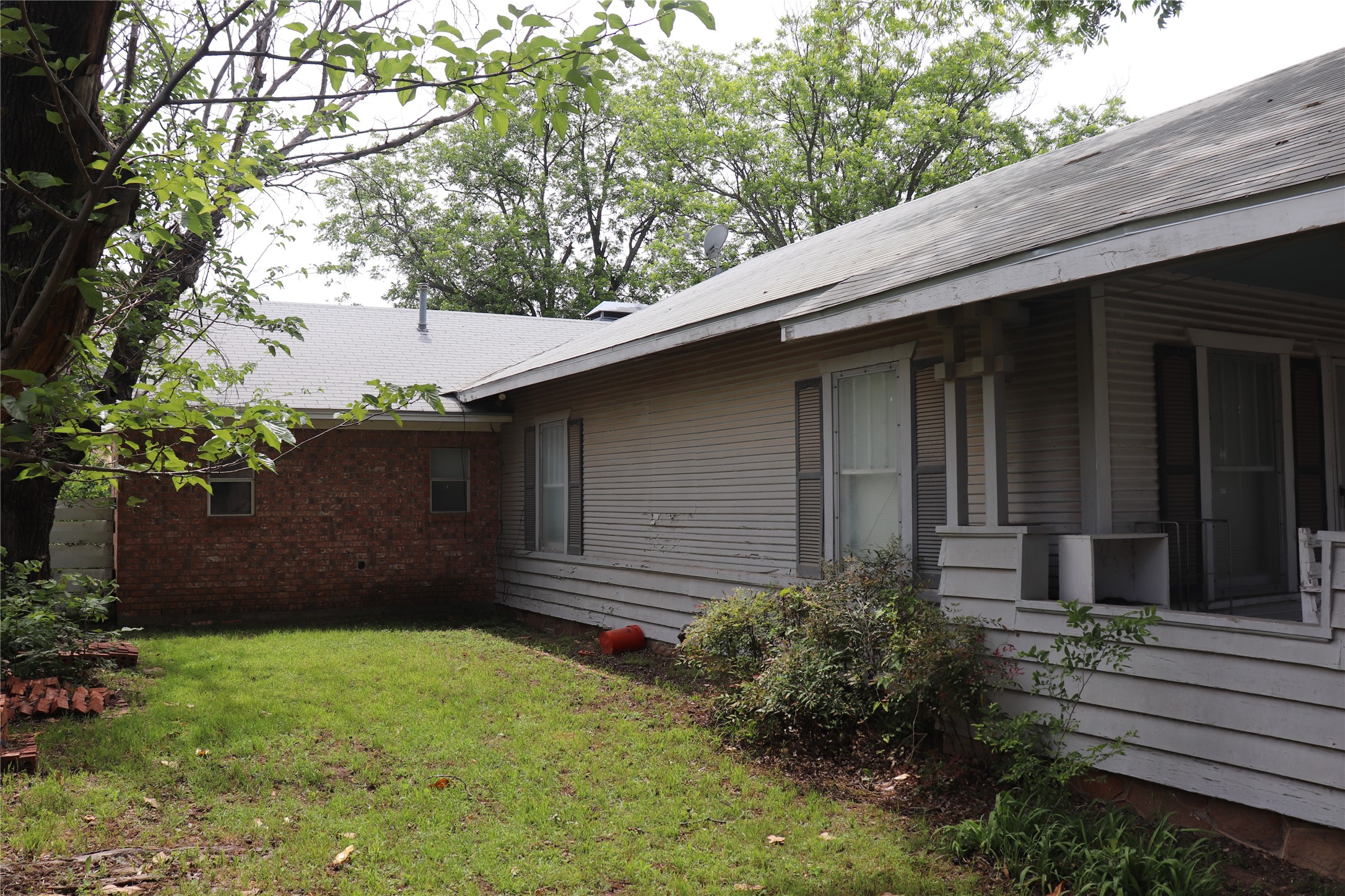 210 E Roberts Street Gorman TX 76454