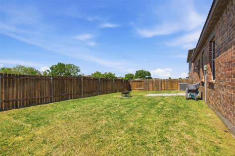 292 Wandering Stream Way Princeton TX 75407