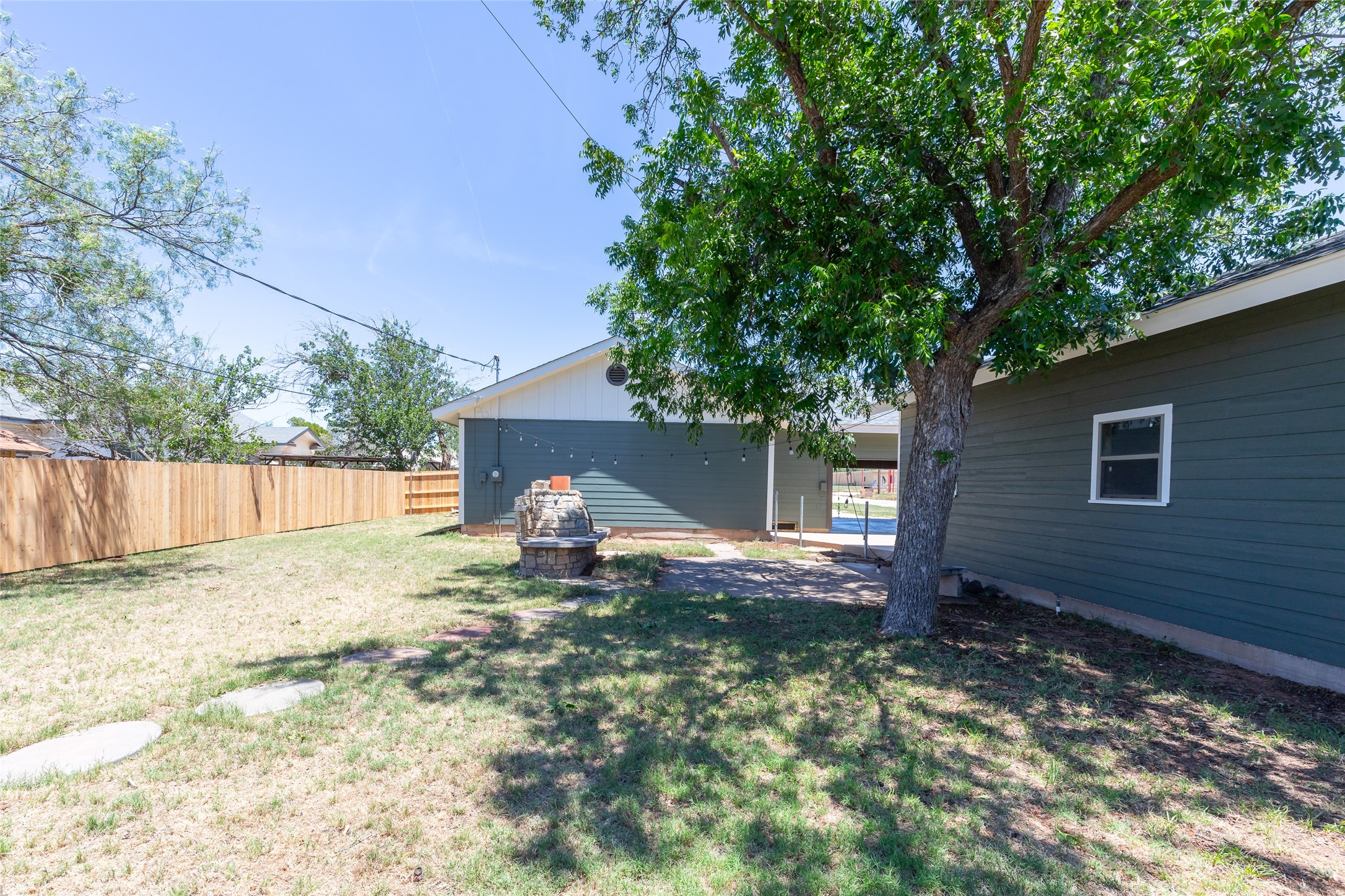 1532 Avenue N Anson TX 79501