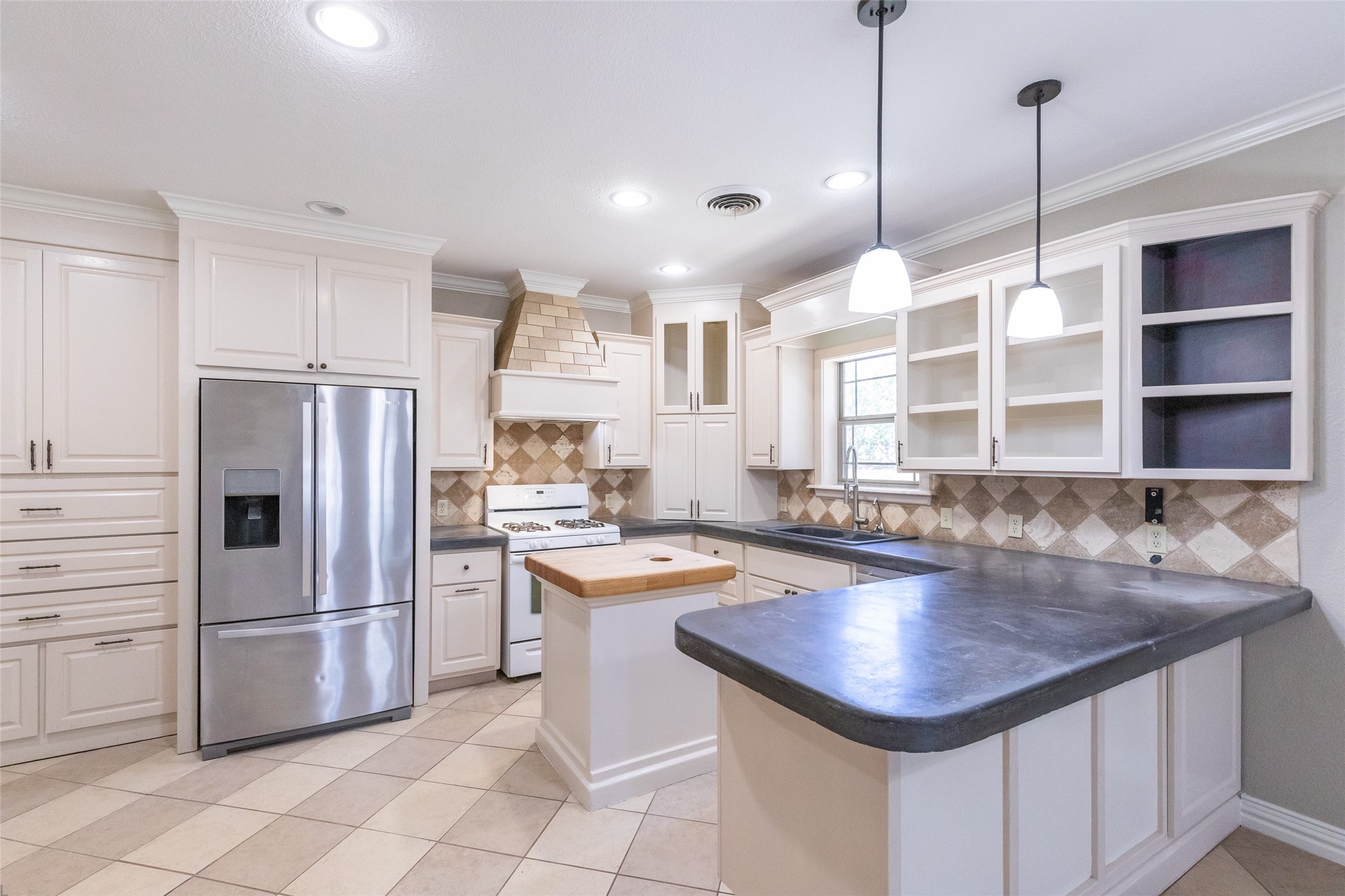 1532 Avenue N Anson TX 79501