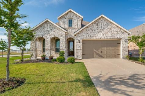 1724 Canter Court Aubrey TX 76227