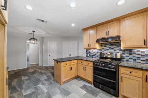 4709 Wood Springs Court Arlington TX 76017