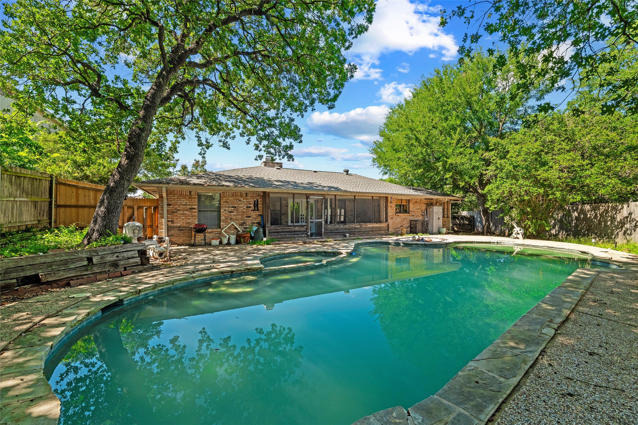 4709 Wood Springs Court Arlington TX 76017