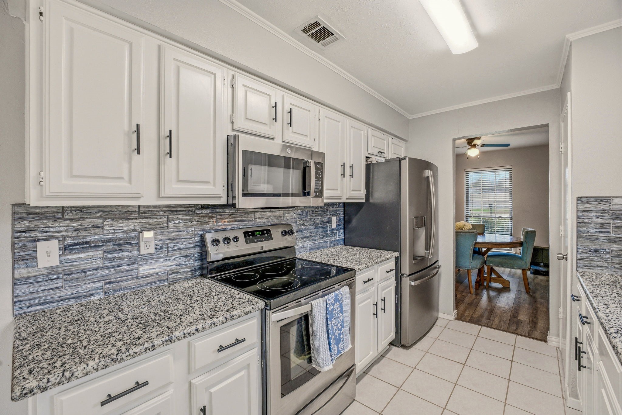 401 Meadow Ridge Drive Cedar Hill TX 75104