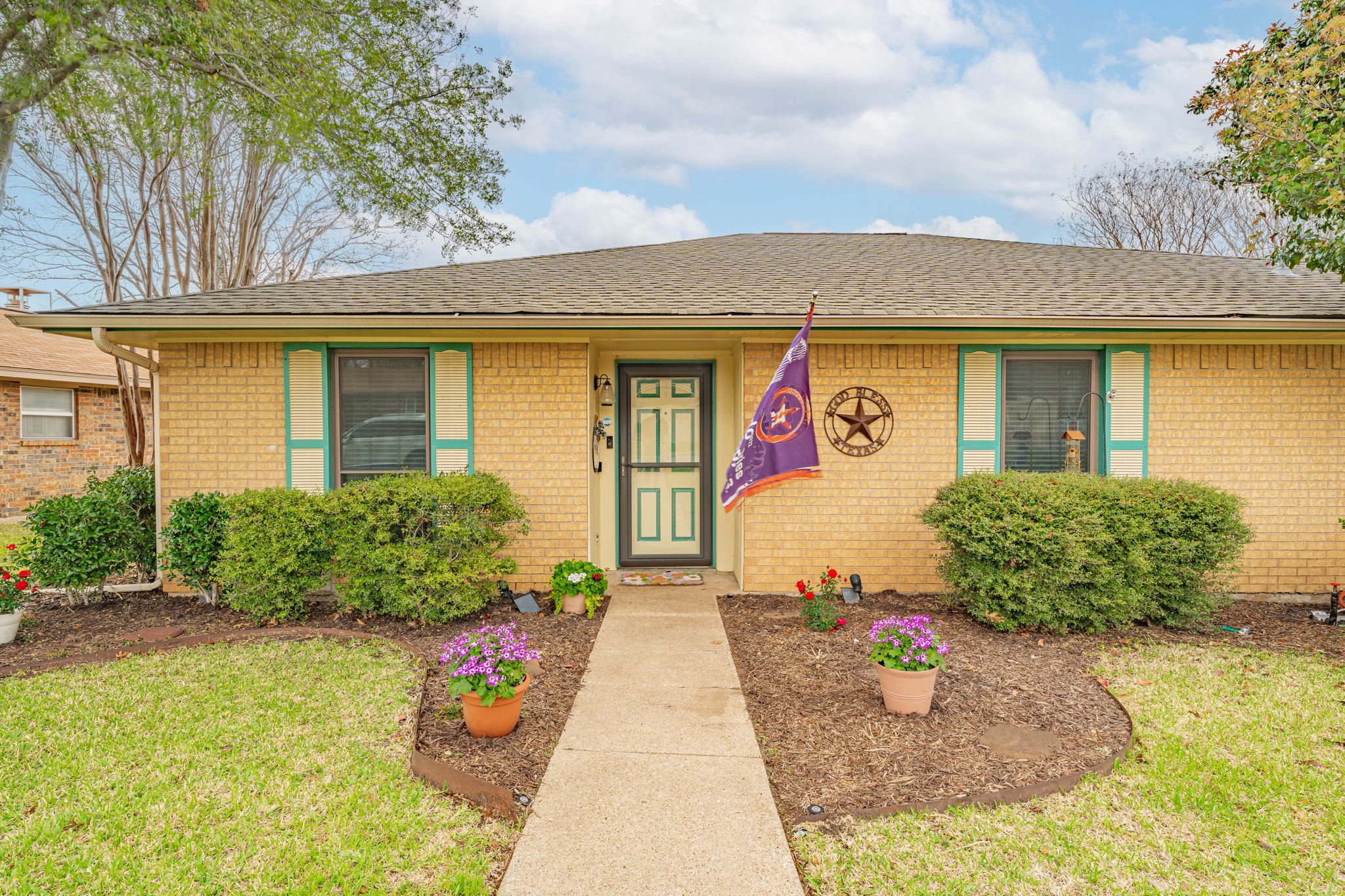 401 Meadow Ridge Drive Cedar Hill TX 75104
