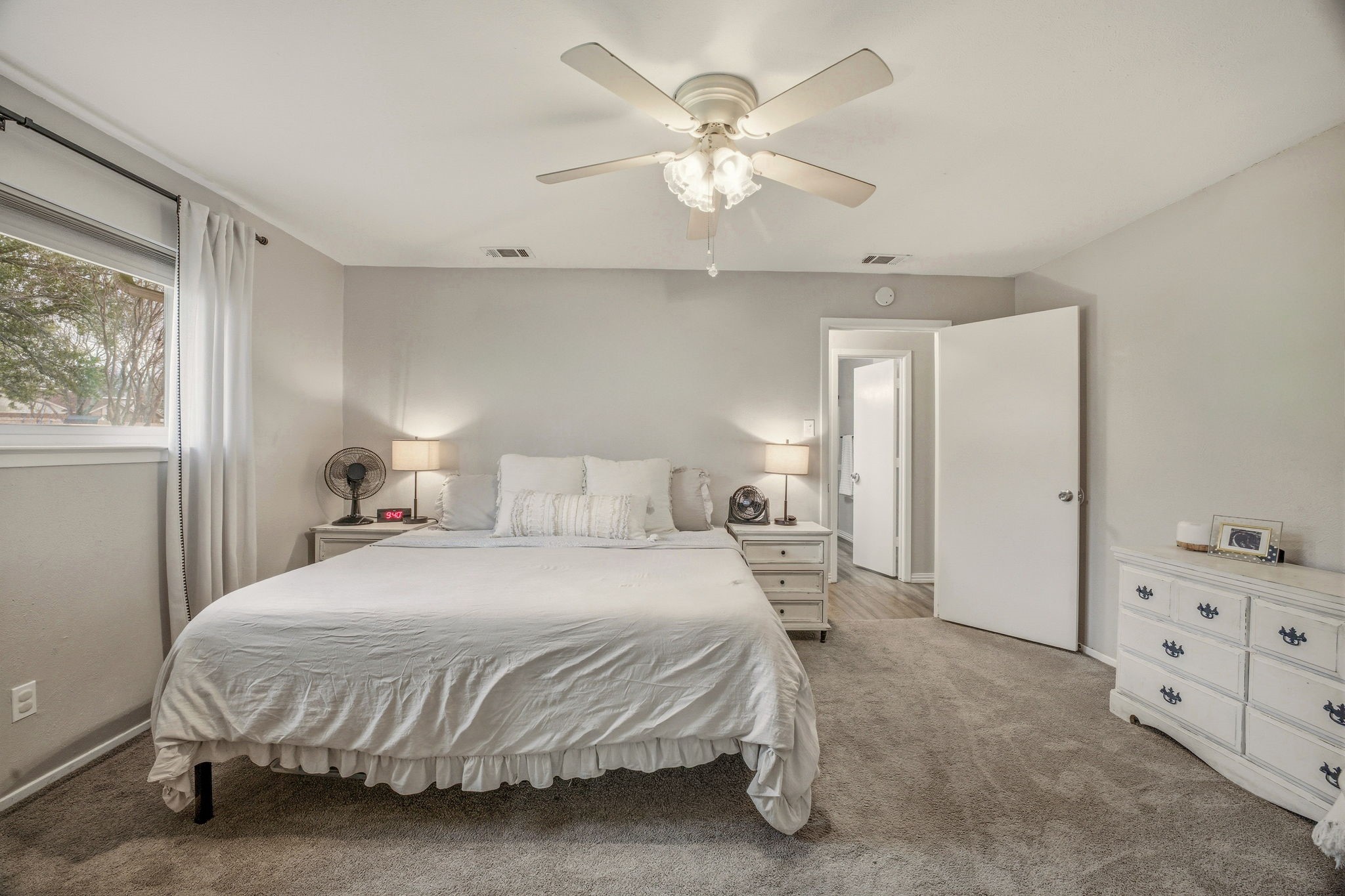 401 Meadow Ridge Drive Cedar Hill TX 75104