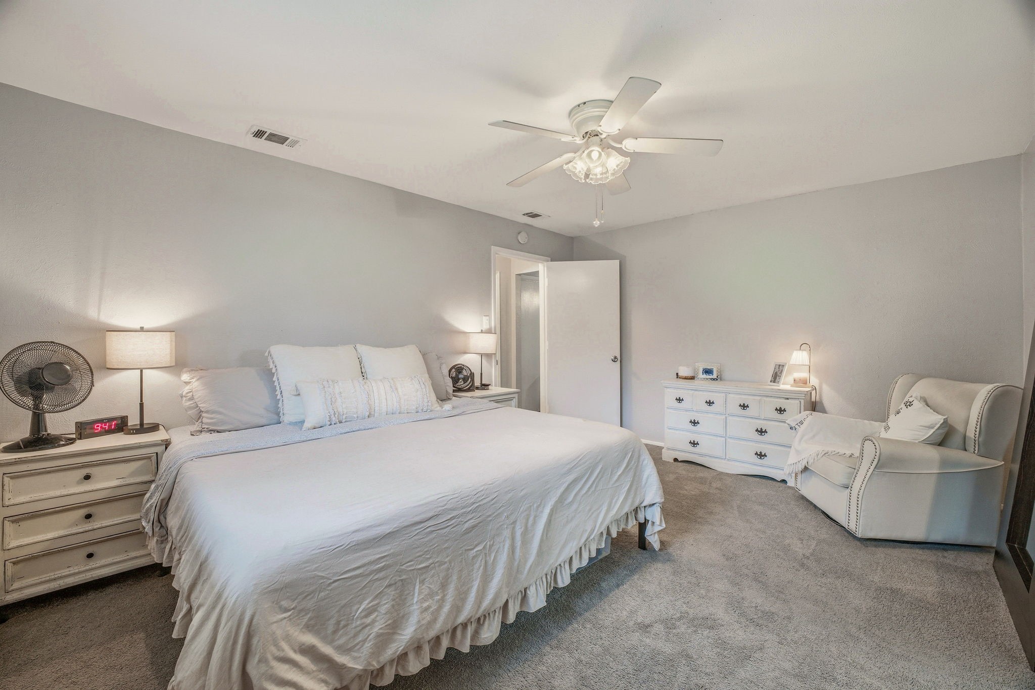 401 Meadow Ridge Drive Cedar Hill TX 75104