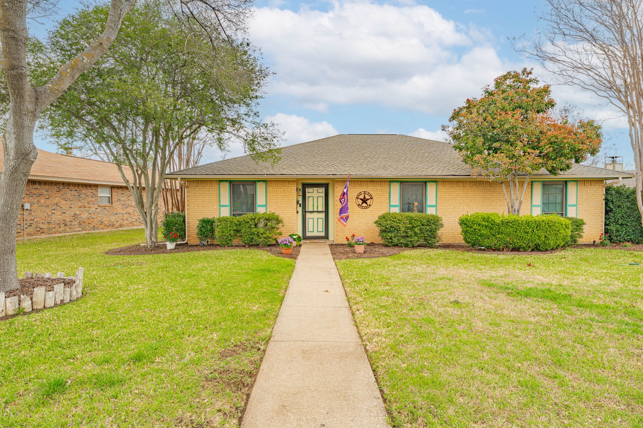 401 Meadow Ridge Drive Cedar Hill TX 75104